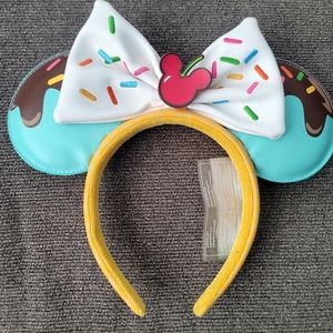Loungefly Minnie Ice cream ears